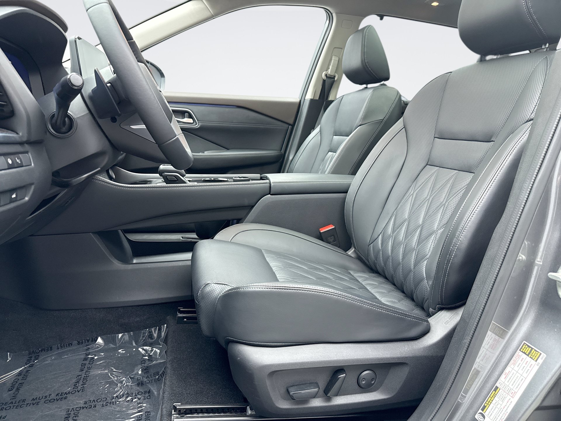 Used 2023 Nissan Rogue Platinum w/ Platinum Premium Package AWD/4WD image 11