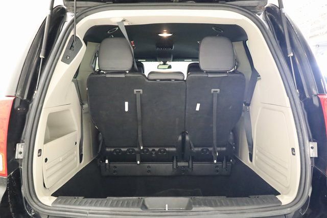 Used 2019 Dodge Grand Caravan SXT image 32