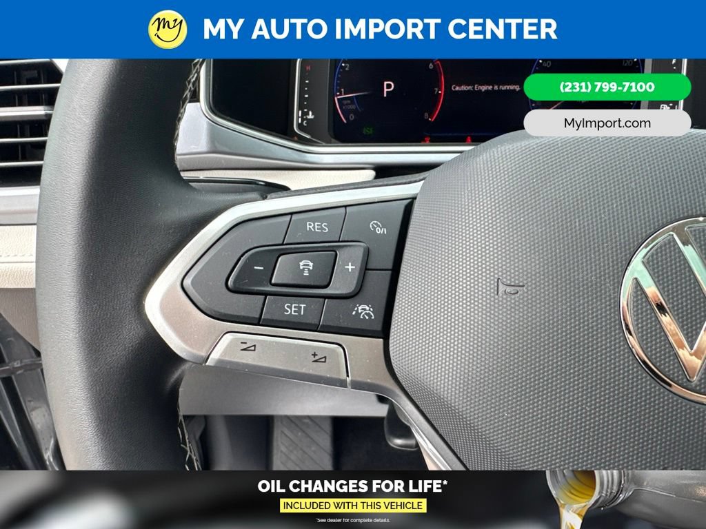 Used 2025 Volkswagen Taos SEL w/ Black Wheel Plus Package AWD/4WD image 16