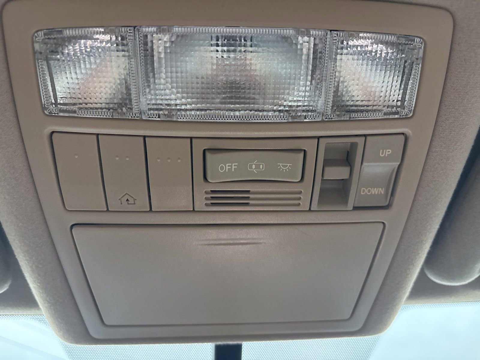 Used 2013 Toyota Venza Limited w/ Tow Prep Pkg image 21