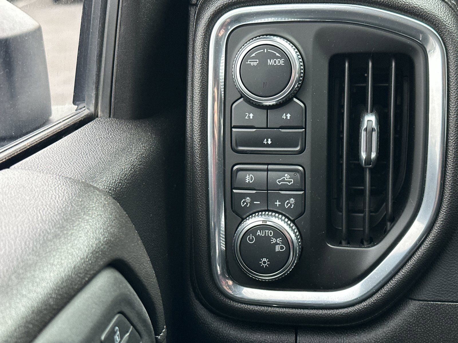 Used 2022 GMC Sierra 3500 SLE w/ Fleet Comfort Package AWD/4WD image 25