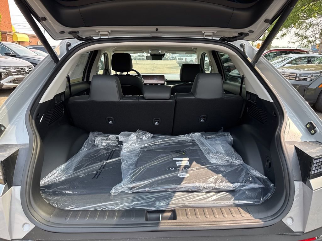 New 2025 Hyundai Ioniq 5 SEL image 15