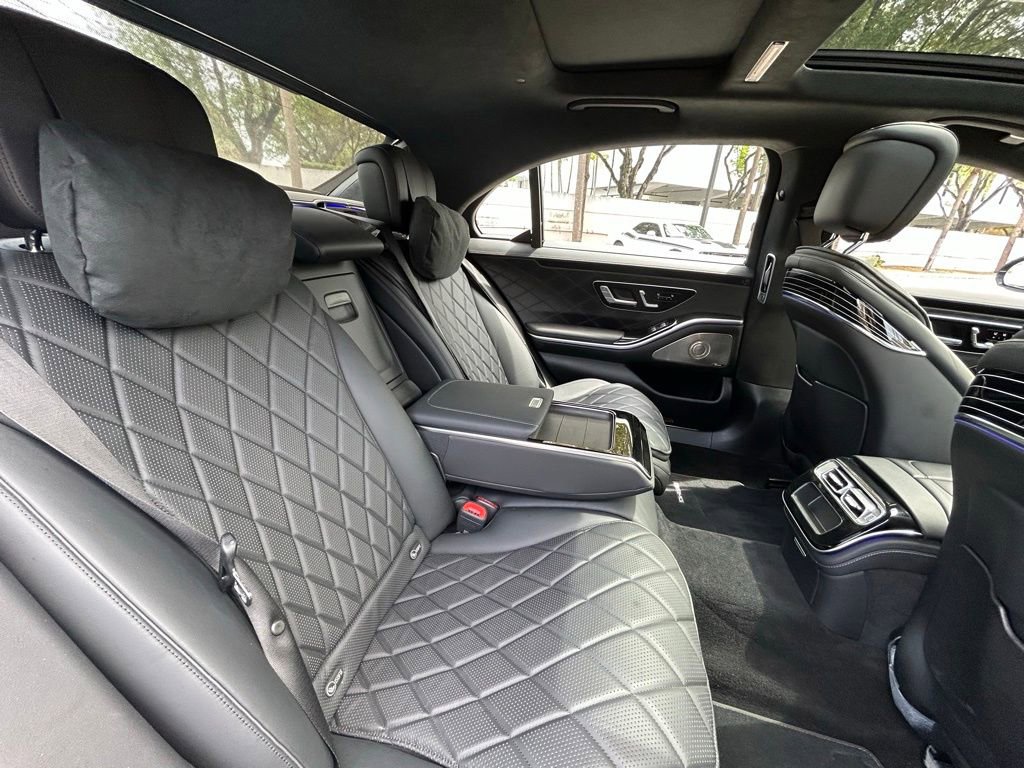Used 2021 Mercedes-Benz S 580 4MATIC Sedan w/ AMG Line image 44