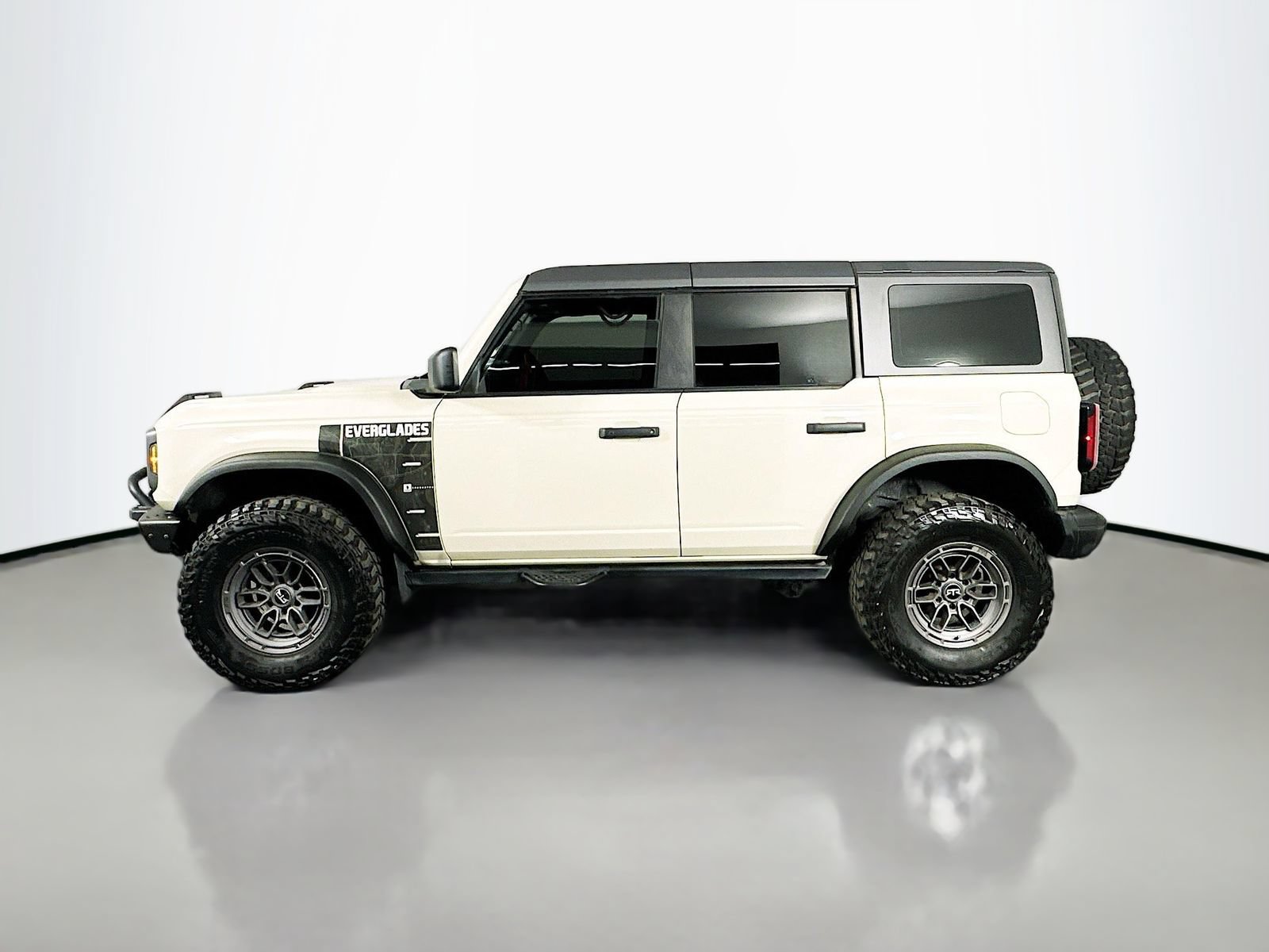 Used 2022 Ford Bronco Everglades AWD/4WD image 4