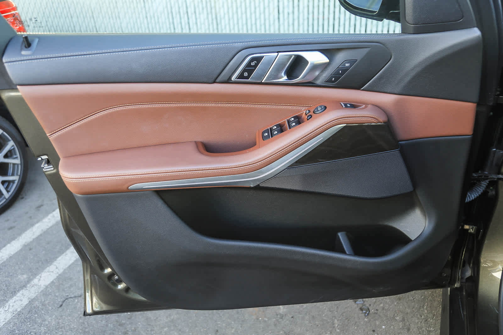 Certified 2022 BMW X5 sDrive40i w/ M Sport Package image 17