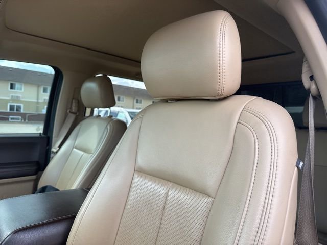 Used 2019 Ford F150 Lariat w/ Equipment Group 502A Luxury AWD/4WD image 10