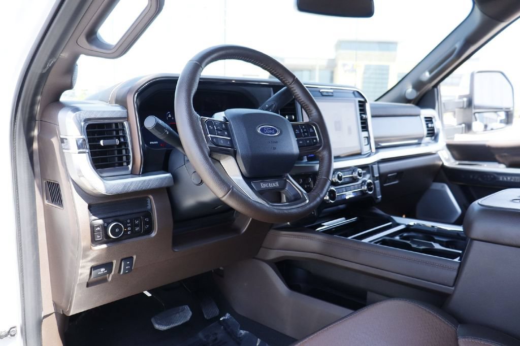 Used 2025 Ford F450 King Ranch w/ Chrome Package AWD/4WD image 3