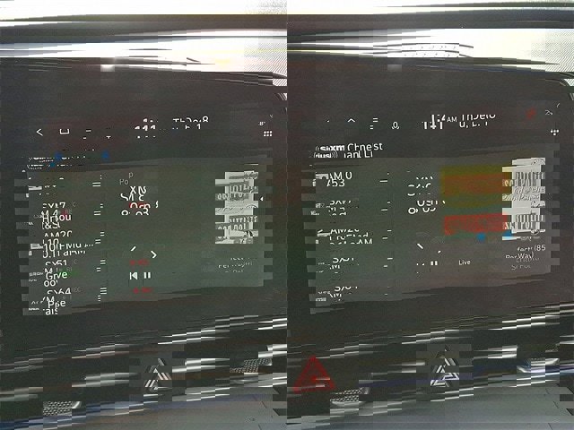 Certified 2022 Hyundai Elantra Limited w/ Cargo Package image 18