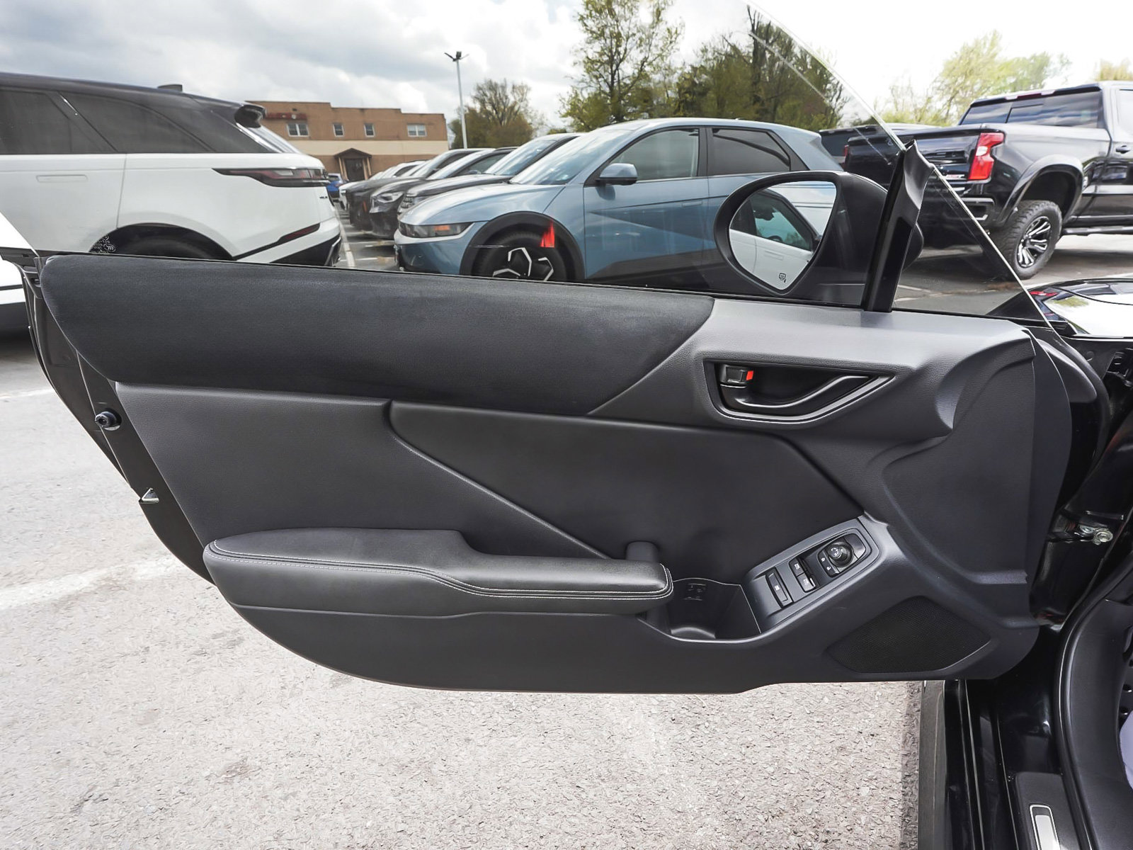Used 2023 Toyota GR86 Premium w/ ALL Weather Mat Package (TMS) RWD image 9