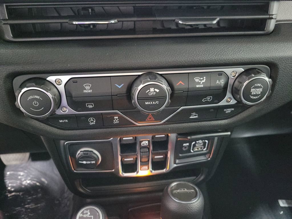 New 2026 Jeep Gladiator Sport AWD/4WD image 17