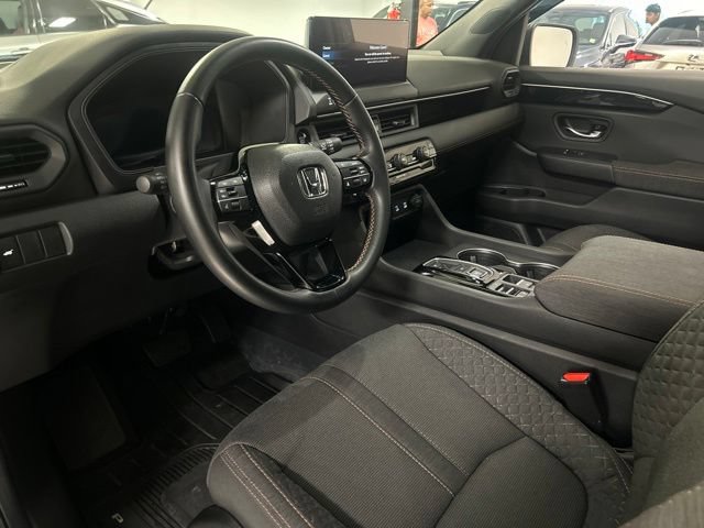 Used 2026 Honda Pilot Sport image 19
