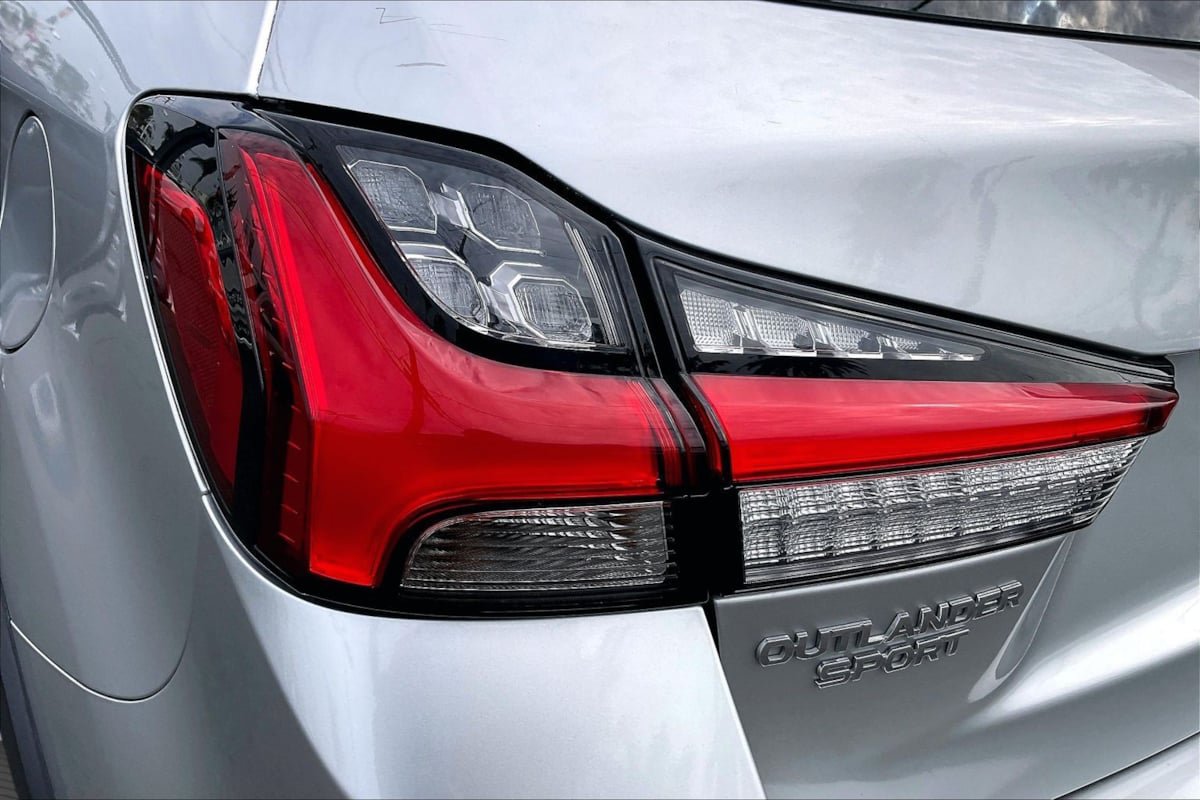 Used 2024 Mitsubishi Outlander Sport SE AWD/4WD image 30