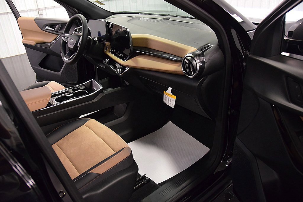 New 2026 Chevrolet Equinox ACTIV w/ Safety and Technology Package image 30