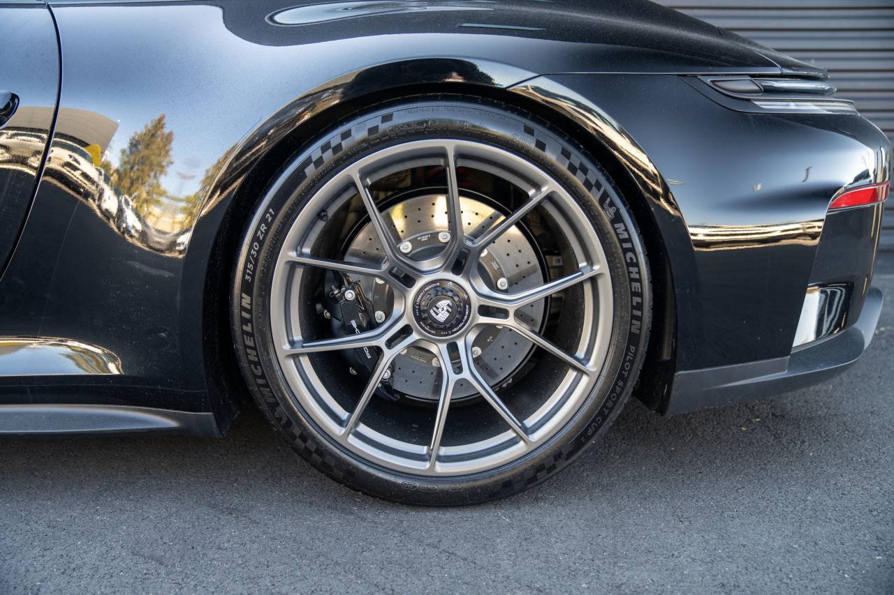 New 2026 Porsche 911 GT3 RWD image 8