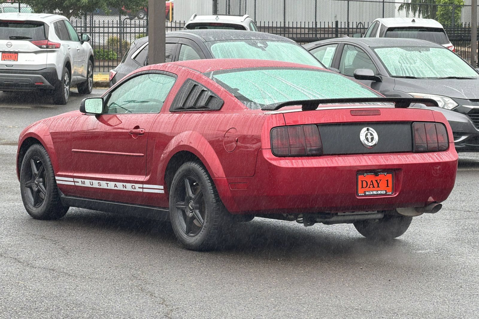 Used 2005 Ford Mustang Premium RWD image 8