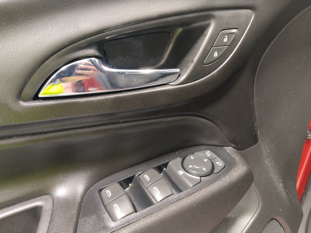 Used 2019 Chevrolet Equinox LT w/ Driver Convenience Package FWD image 27