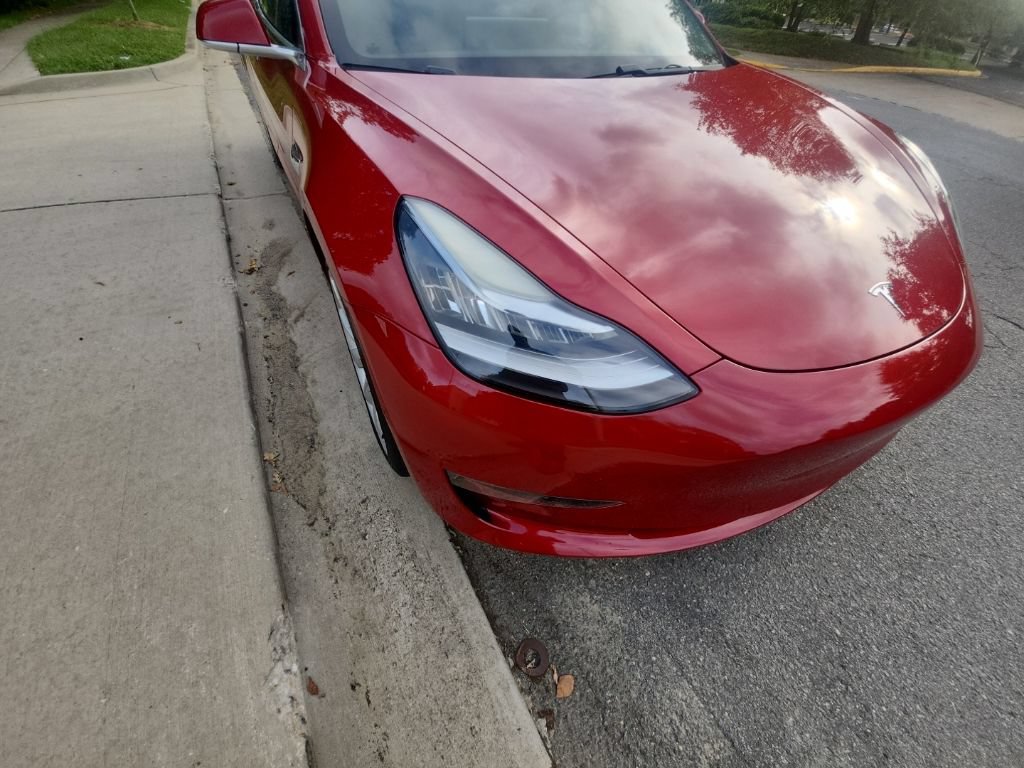 Used 2018 Tesla Model 3 Long Range RWD image 9