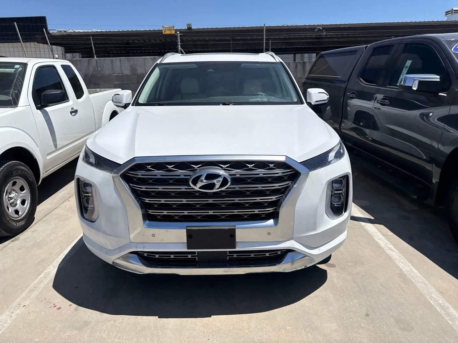 Used 2020 Hyundai Palisade Limited FWD image 2