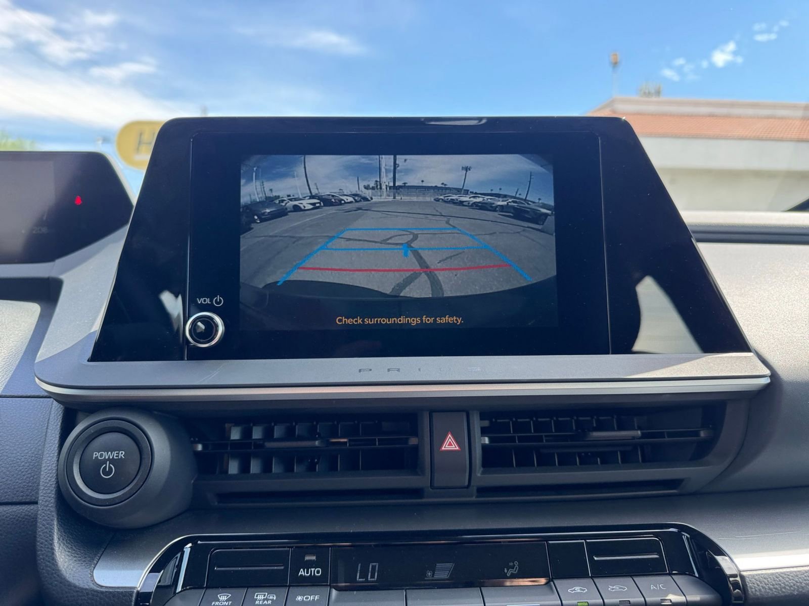 Used 2025 Toyota Prius LE image 17