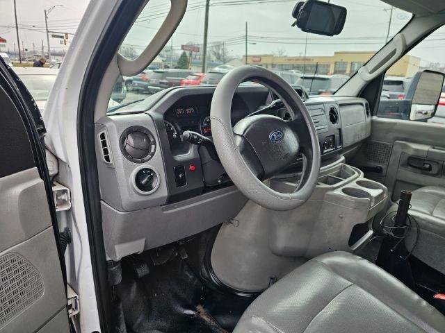 Used 2012 Ford E-450 and Econoline 450 Super Duty image 7