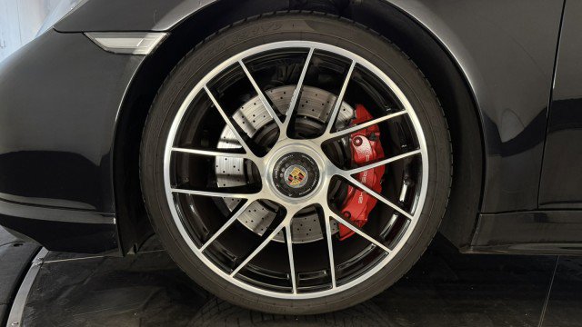 Used 2019 Porsche 911 Turbo image 43