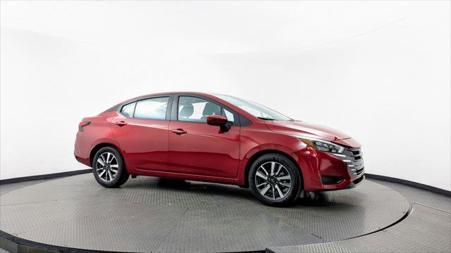 Used 2025 Nissan Versa SV image 9