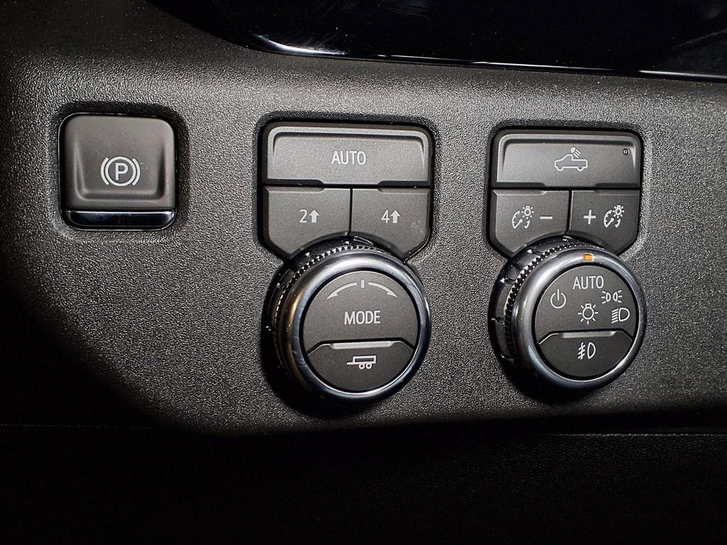New 2026 GMC Sierra 1500 Elevation image 17
