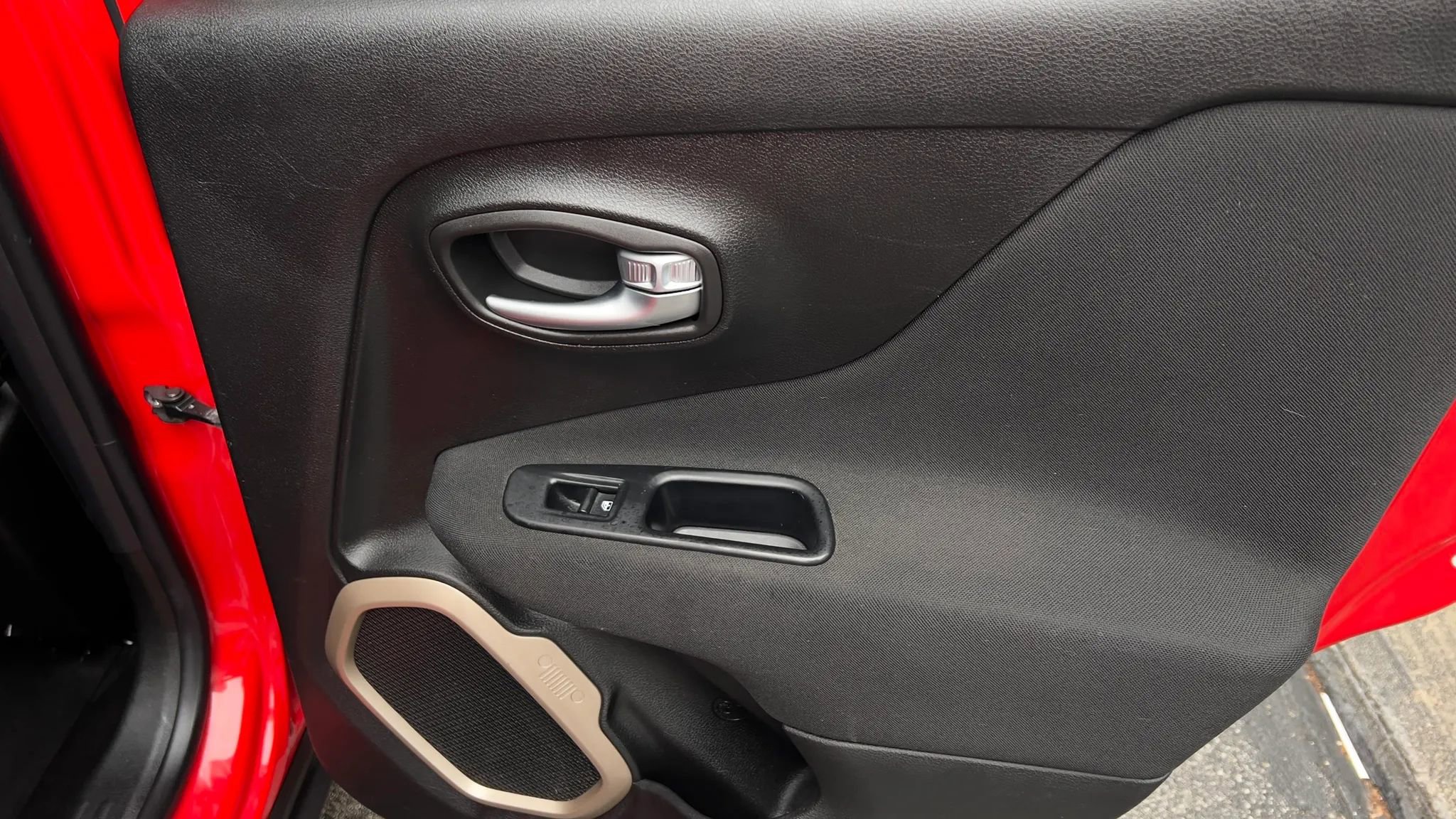 Used 2017 Jeep Renegade Sport w/ Power & Air Group FWD image 17