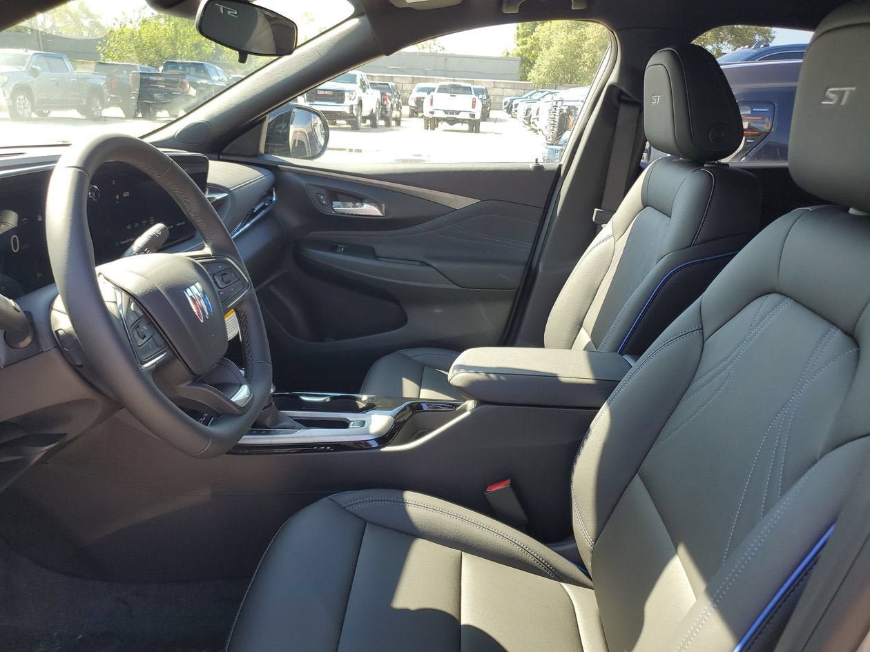 New 2026 Buick Envista Sport Touring w/ Convenience II Package FWD image 18