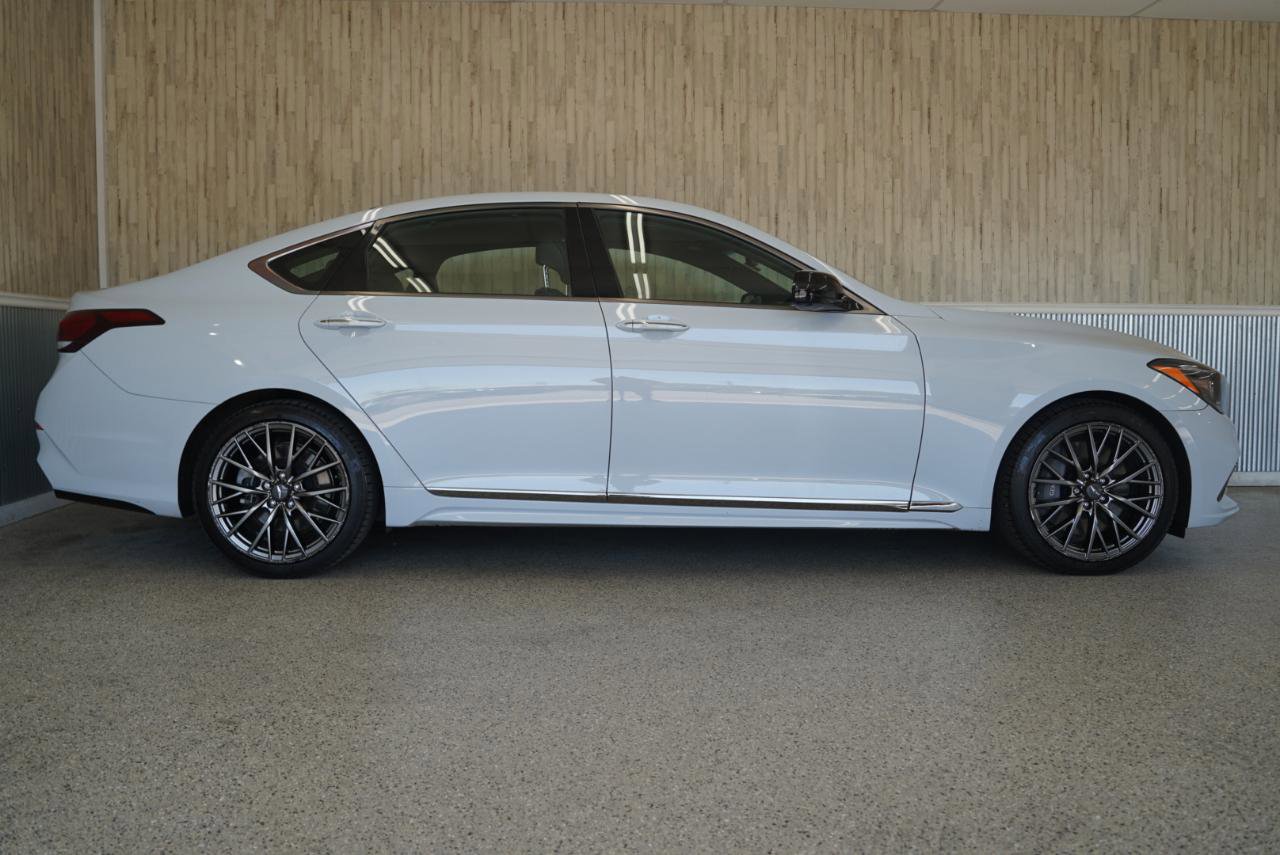 Used 2018 Genesis G80 3.3T Sport RWD image 6
