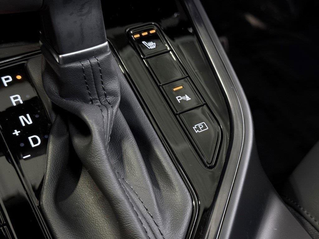 Used 2023 Kia Niro EX image 32