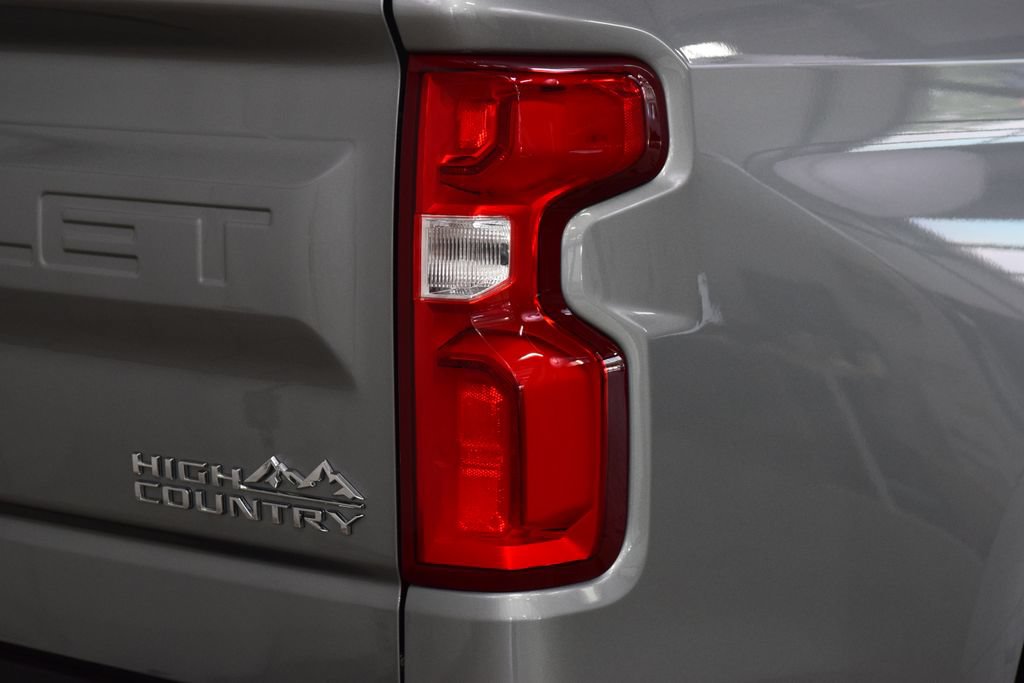 Used 2025 Chevrolet Silverado 1500 High Country AWD/4WD image 22