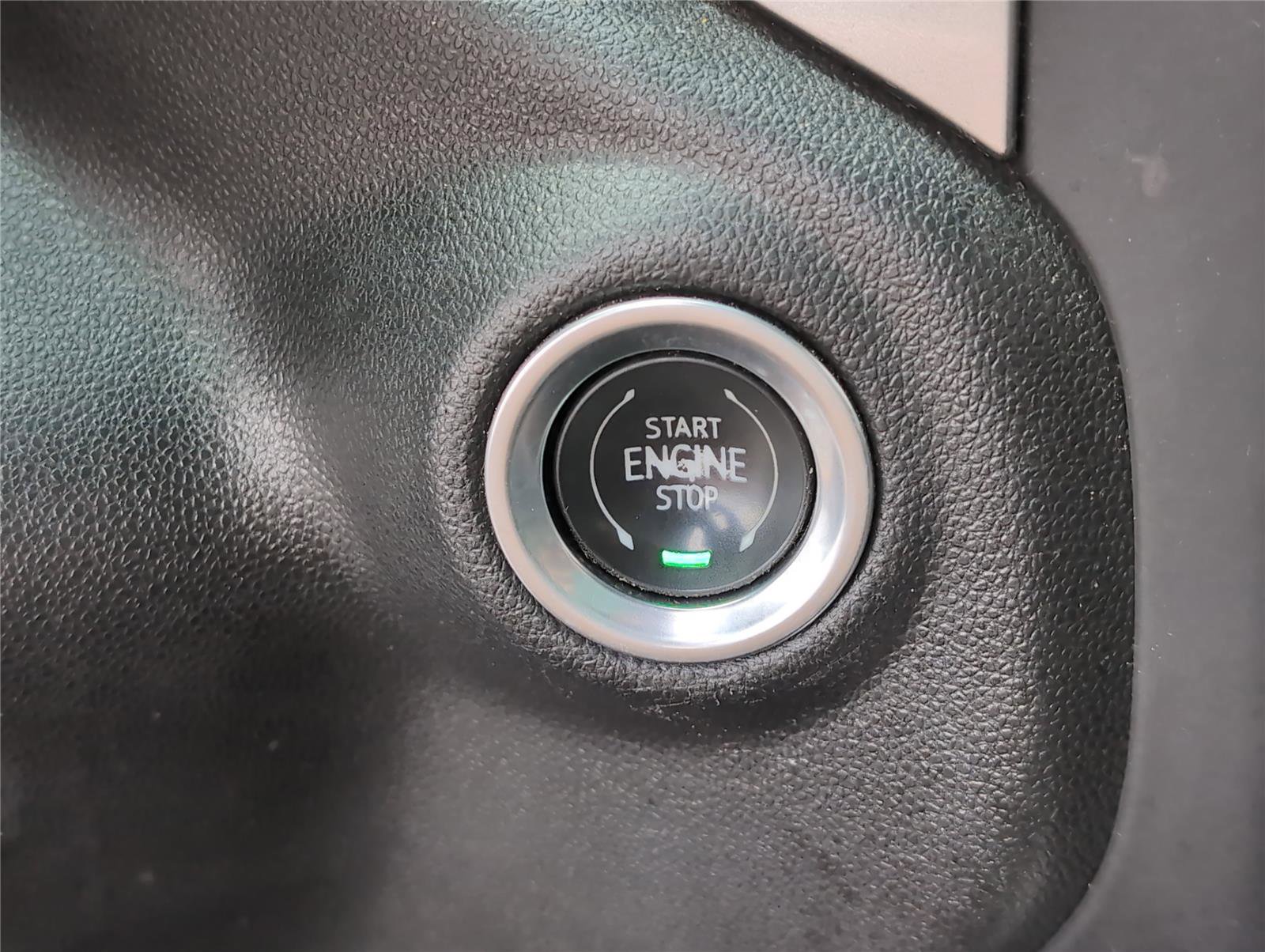 Used 2021 Chevrolet Silverado 2500 LT w/ Midnight Edition image 18