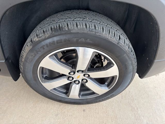 Used 2019 Chevrolet Traverse LT w/ LT Premium Package FWD image 5