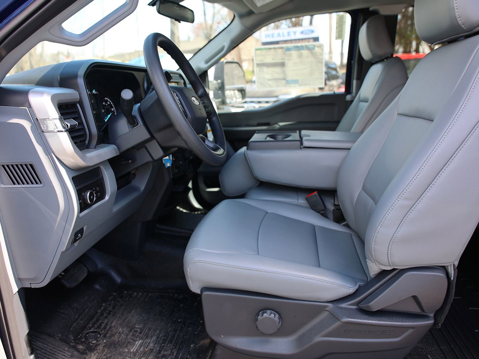 New 2026 Ford F250 XL w/ FX4 Off-Road Package image 18