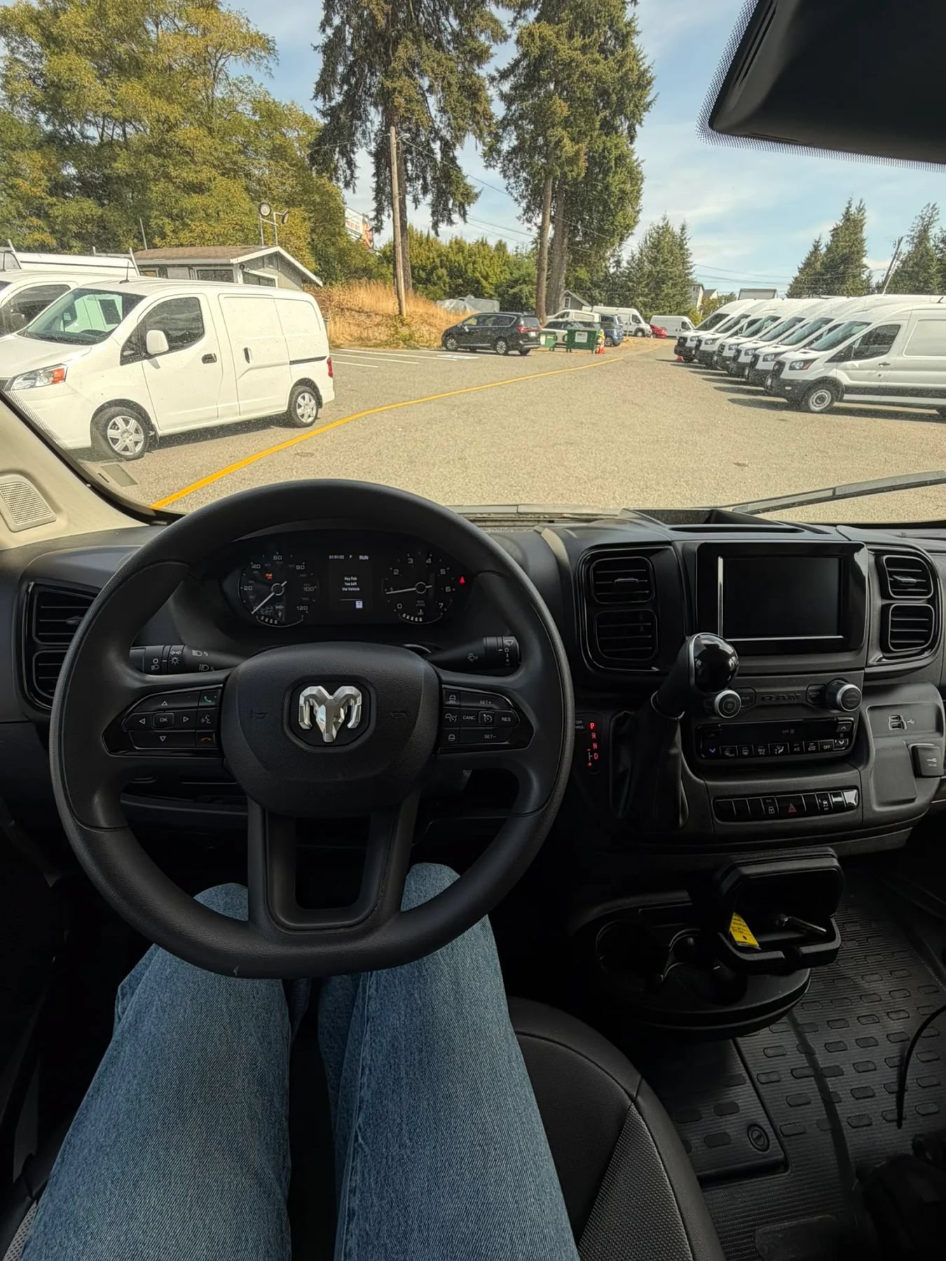 Used 2025 RAM ProMaster 3500 w/ Convenience Group FWD image 30