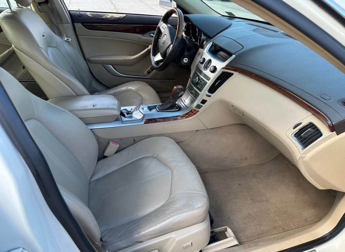 Used 2009 Cadillac CTS 3.6 w/ Wood Trim Package image 10