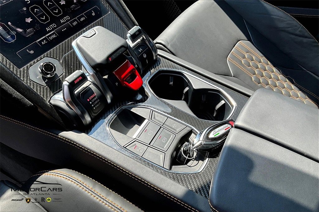 Used 2024 Lamborghini Urus Performante image 16