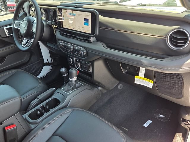 New 2026 Jeep Wrangler Sahara AWD/4WD image 14