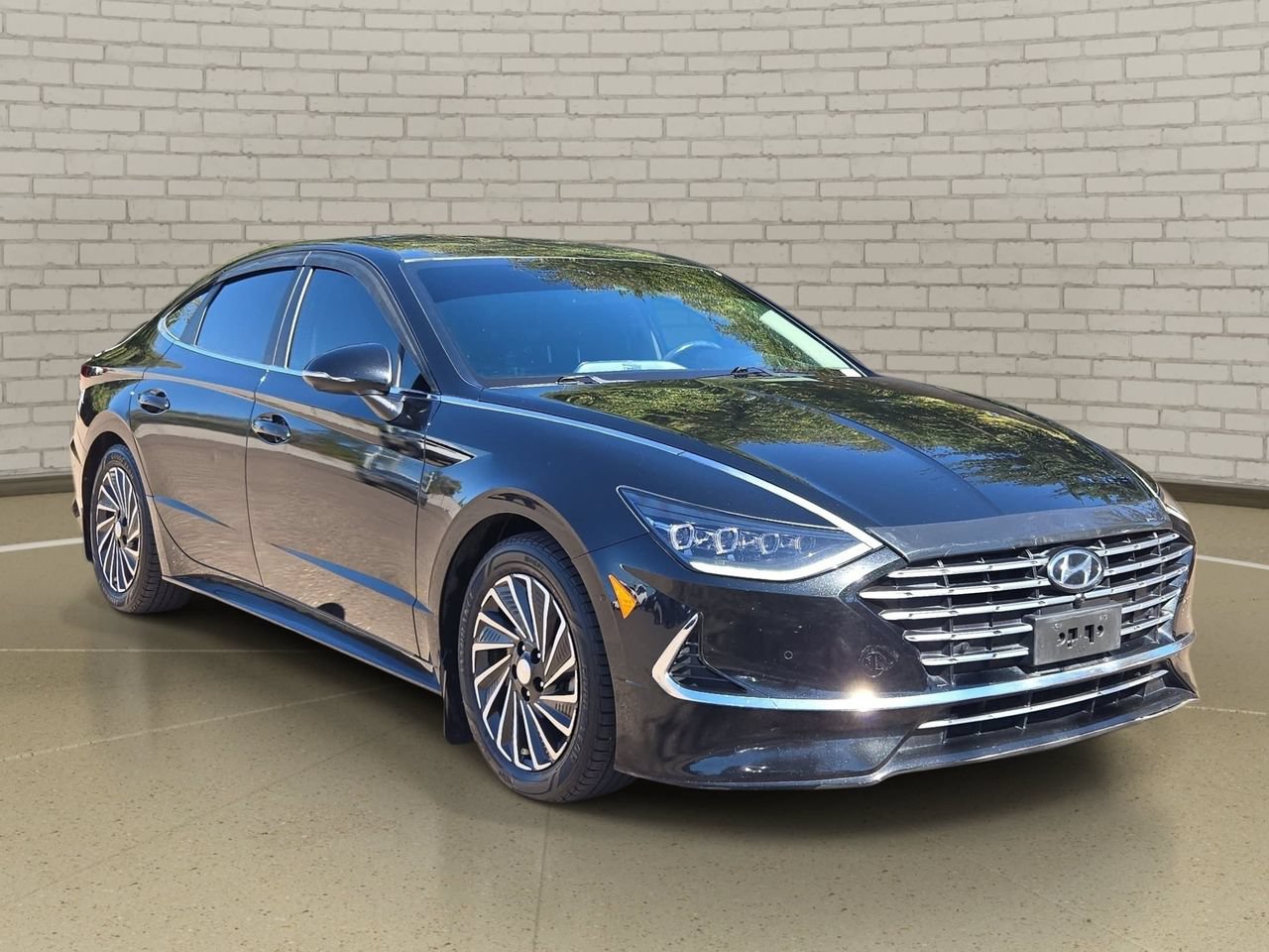 Used 2022 Hyundai Sonata Limited FWD image 3