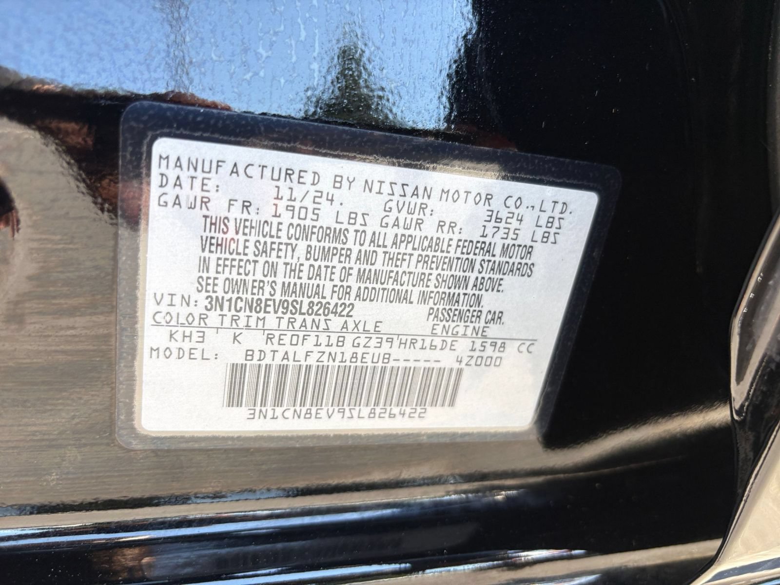 Used 2025 Nissan Versa SV FWD image 27