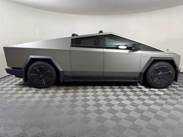 Used 2024 Tesla Cybertruck Cyberbeast AWD/4WD image 9