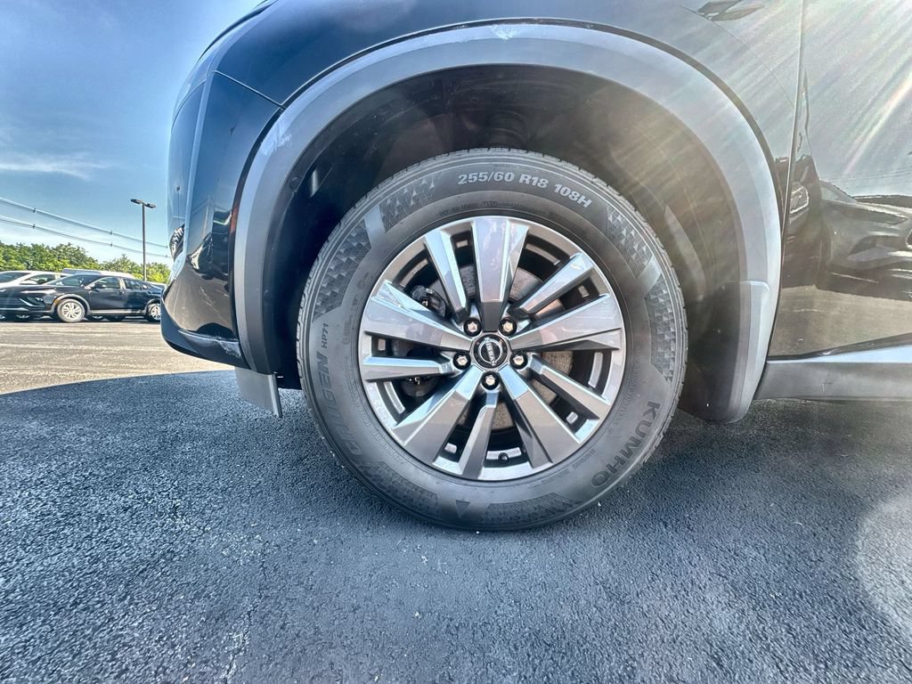 Used 2023 Nissan Pathfinder S AWD/4WD image 9