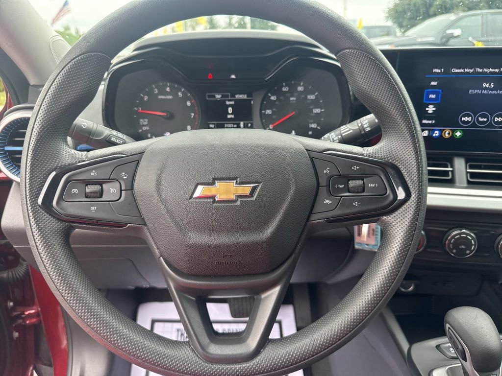 Used 2025 Chevrolet Trax LS image 24