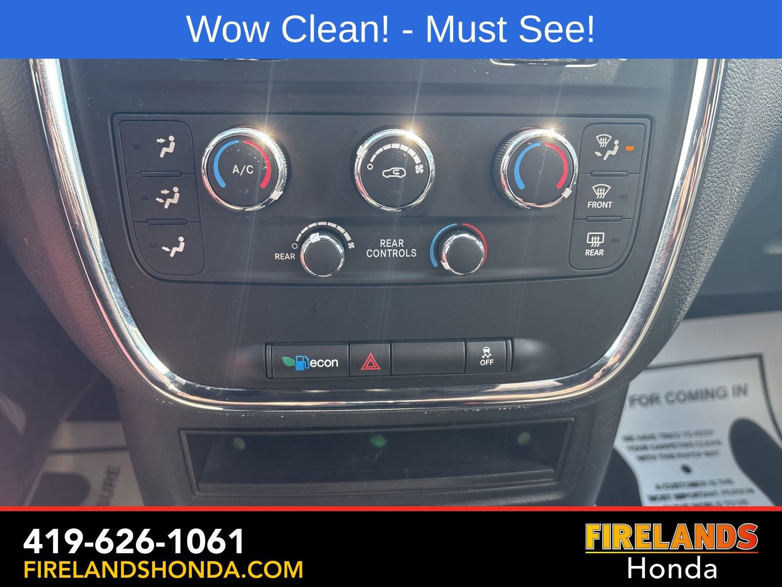 Used 2017 Dodge Grand Caravan SE FWD image 17