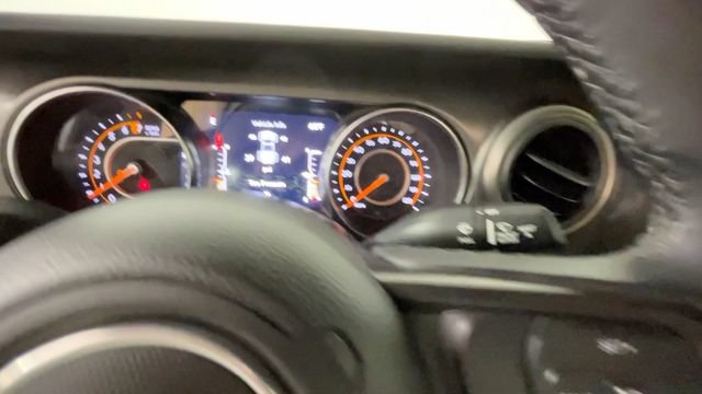Used 2022 Jeep Gladiator Sport AWD/4WD image 24