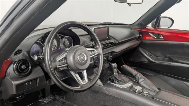 Used 2016 MAZDA MX-5 Miata Club RWD image 14