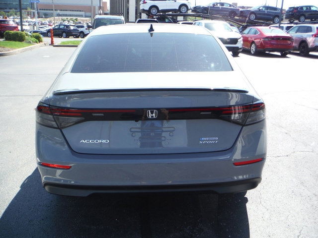 Used 2024 Honda Accord Sport image 10