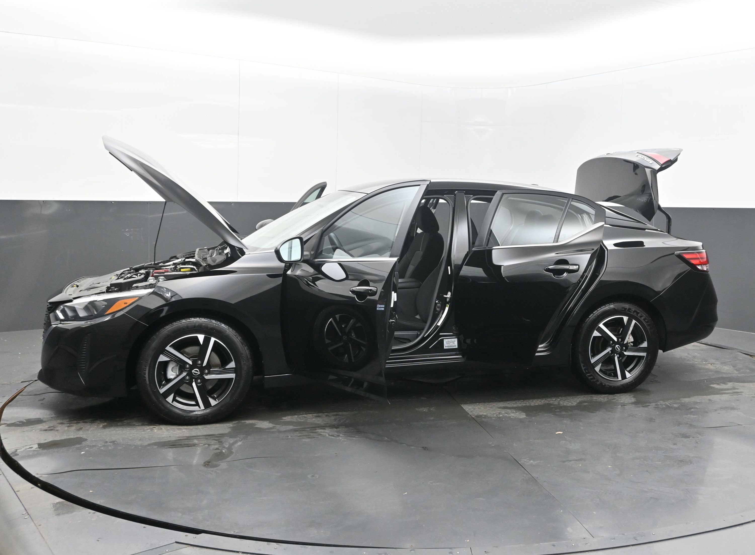 Used 2025 Nissan Sentra SV FWD image 42