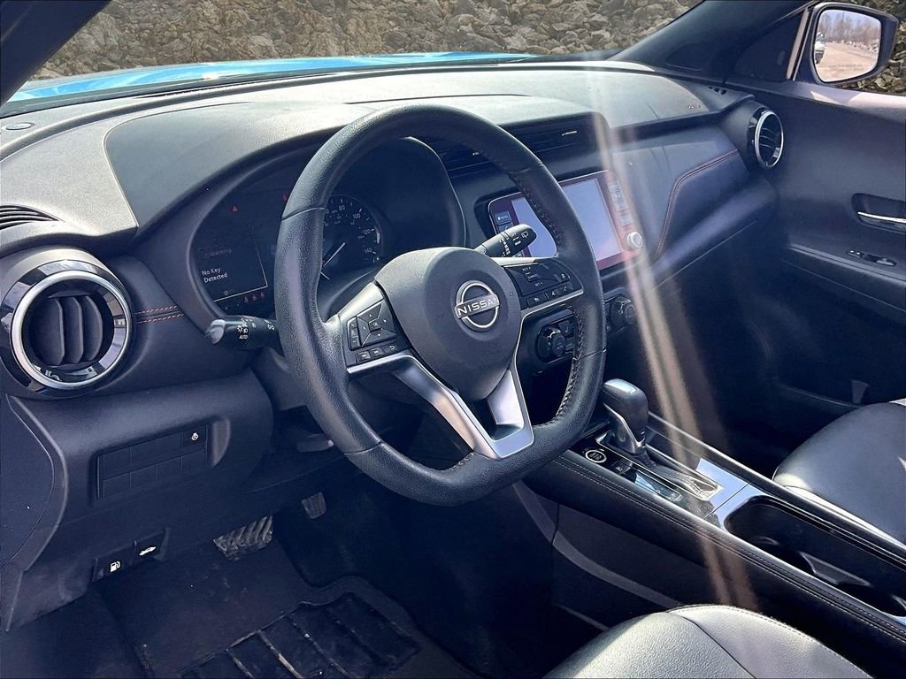 Used 2023 Nissan Kicks SR w/ SR Premium Package image 9